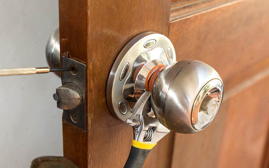 ouverture de porte claquée serrurier Paris 7